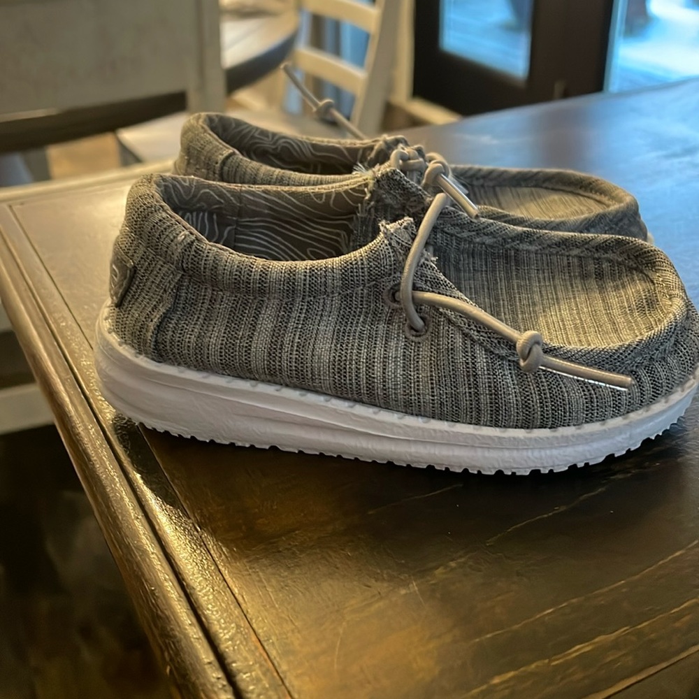 Hey Dudes Wally Toddlers Size K7. Worn 2 times. Unisex. Like New.